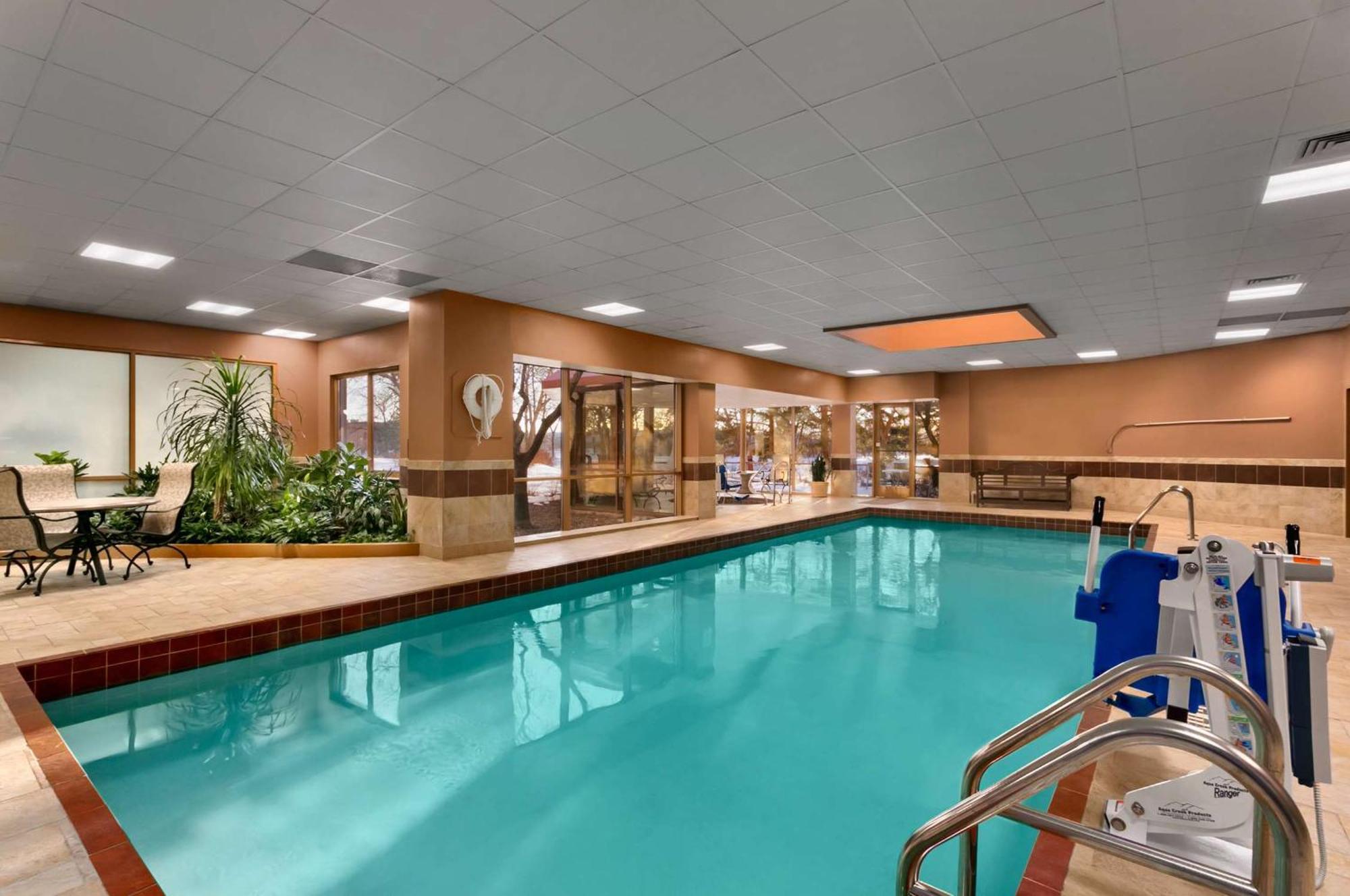 Embassy Suites By Hilton Chicago North Shore Deerfield Zewnętrze zdjęcie